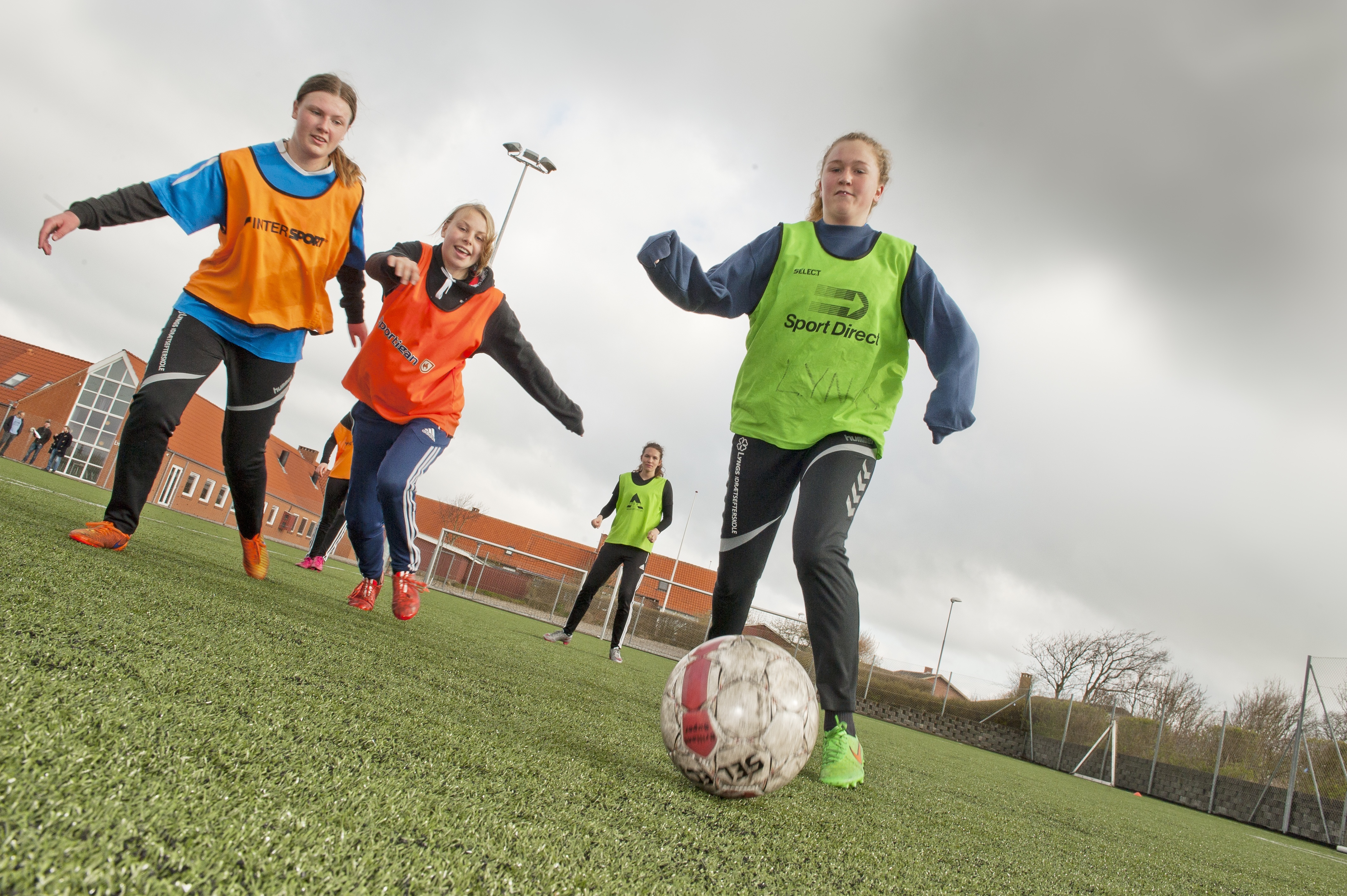 Fodbold for piger på efterskole